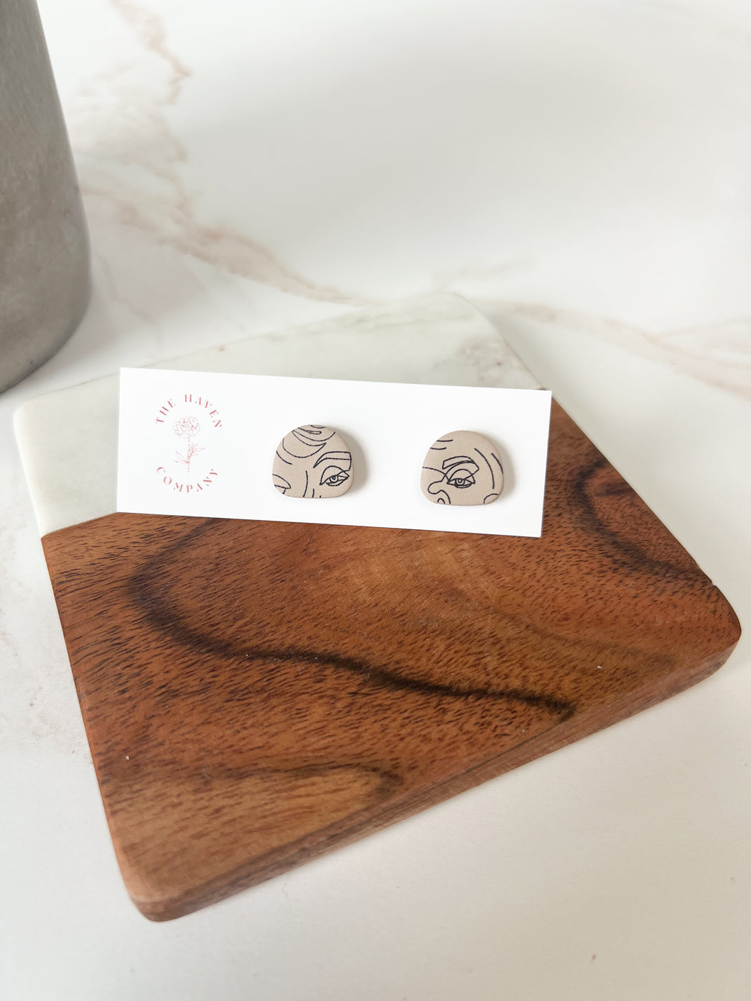 Studs - Sand Dune - Face Pattern